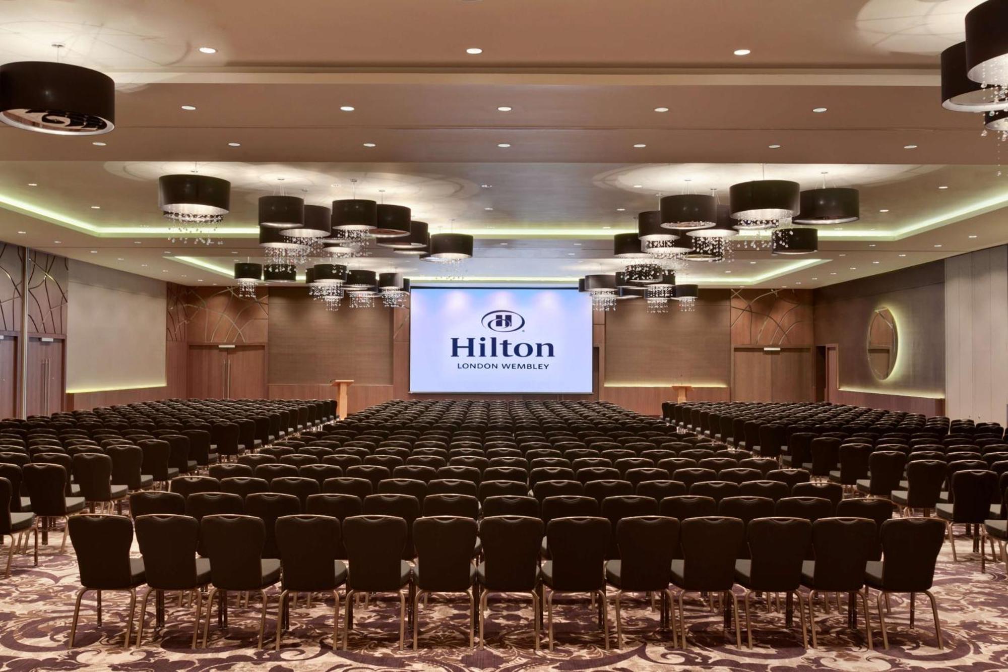 Готель Hilton London Wembley Екстер'єр фото