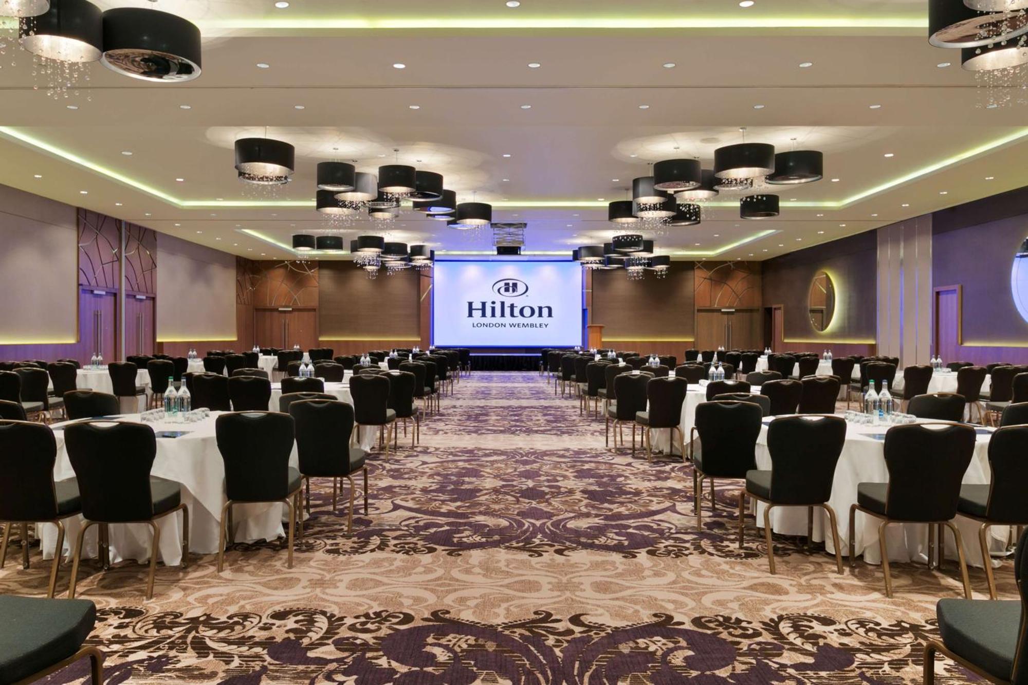 Готель Hilton London Wembley Екстер'єр фото